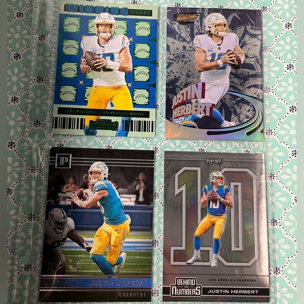 🏈 Justin Herbert, NFL Football Trading Sports Cards, Lot of 4